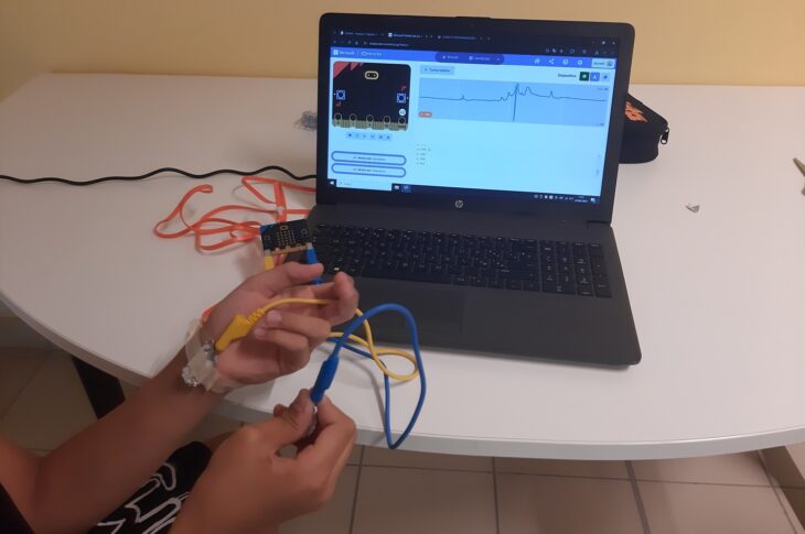 Programmazione microbit - movimento dei muscoli